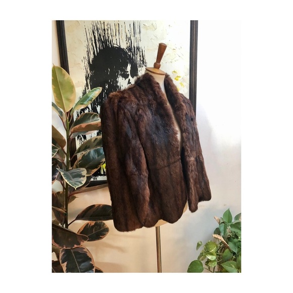 Vintage Jackets & Blazers - Stunning 1940’s Mink Cape